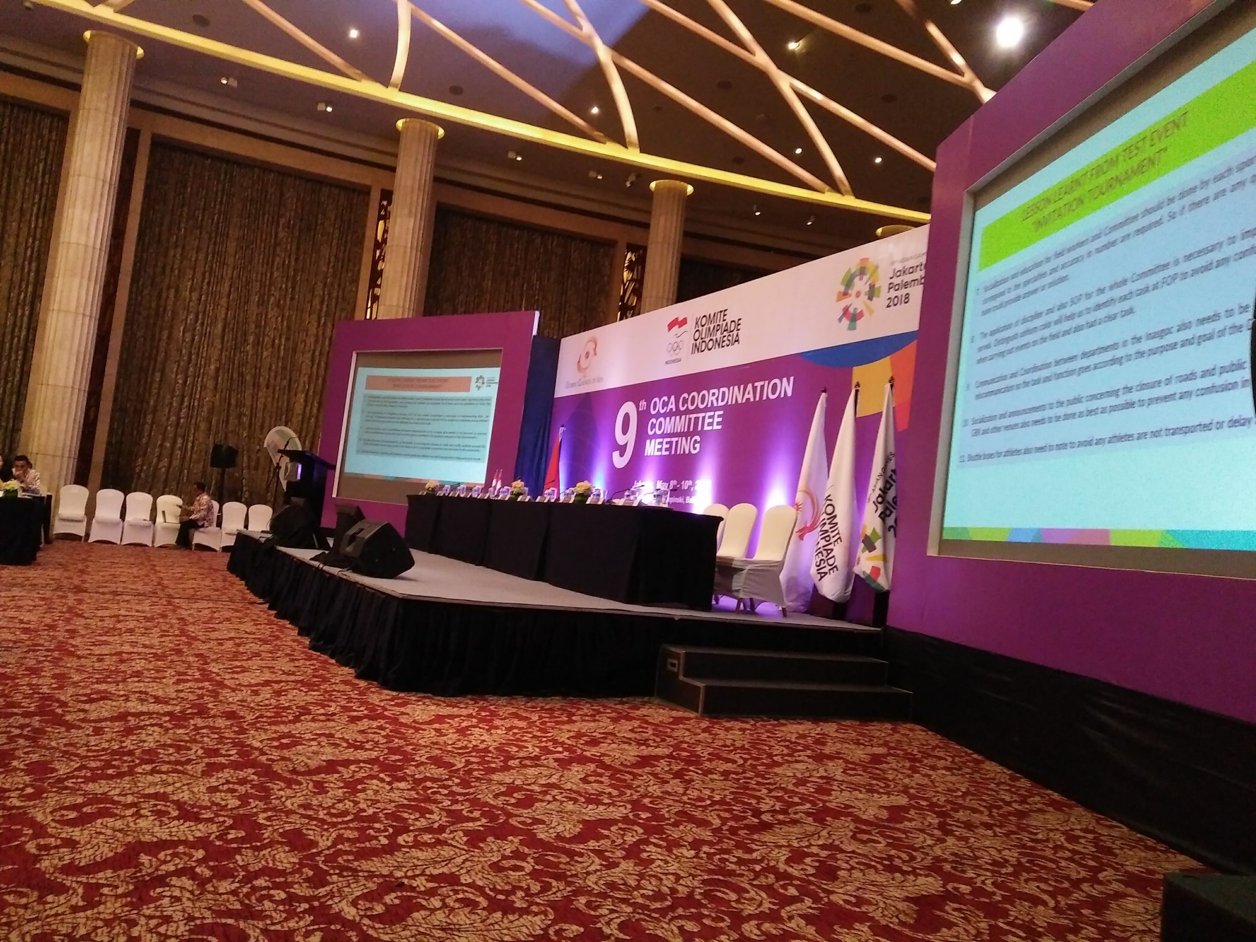 Rental Screen Projector Murah Vito Visual Media