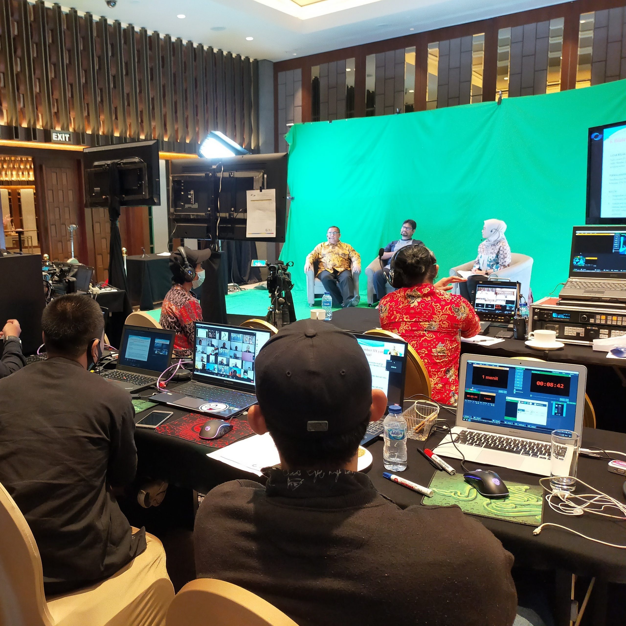 Rental TV, Mullticam, Videotron Murah Vito Visual Media